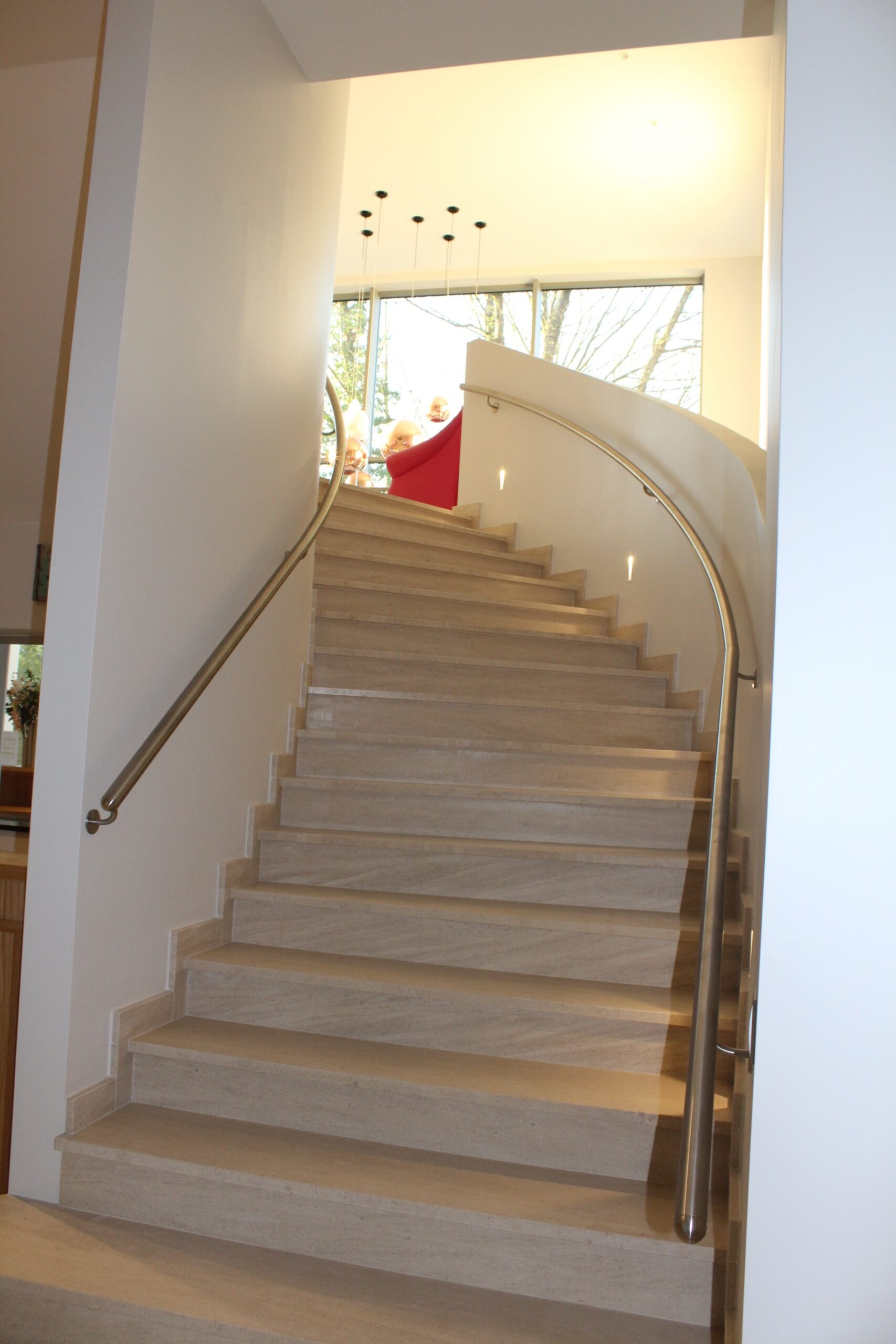 Moca Creme Médio Fino Lusorochas ESCALIER EN MOCA CREME CALCAIRE DU PORTUGAL BY LUSOROCHAS