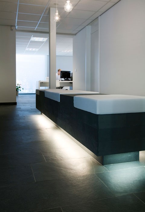 Red Lusorochas black slate by Lusorochas