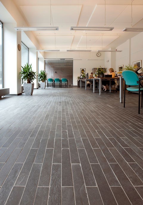 Red Lusorochas black velvet floor tiles ardosia