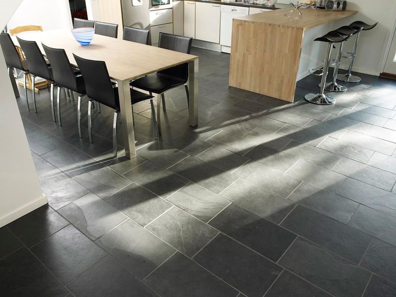 Red Lusorochas black velvet slate tiles ladrilho