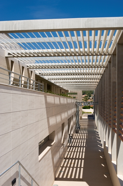 Semi Rijo Lusorochas FACHADA DE PIEDRA CALIZA SEMIDURA DE LUSOROCHAS