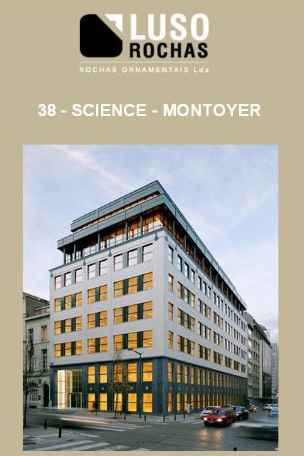 FASSADE AUS KALKSTEIN VON LUSOROCHAS